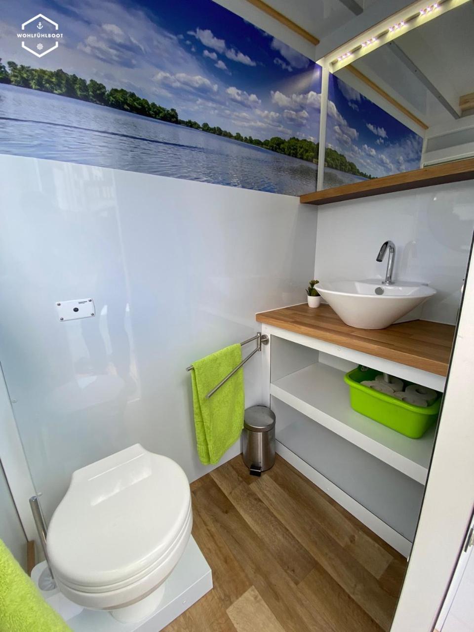 Wohlfuehlboot Hausboot - Festlieger Im Hafen Bad Saarow - Wc An Bord, Dusche An Land Otel Dış mekan fotoğraf